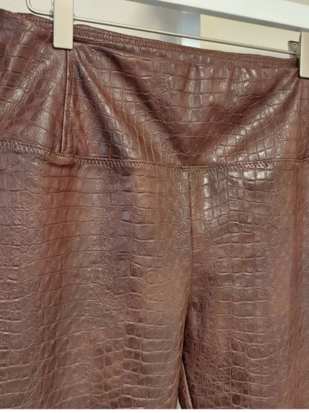 7 For All Mankind Croc Embossed Faux Leather Leggings | High Rise Stretch EUC